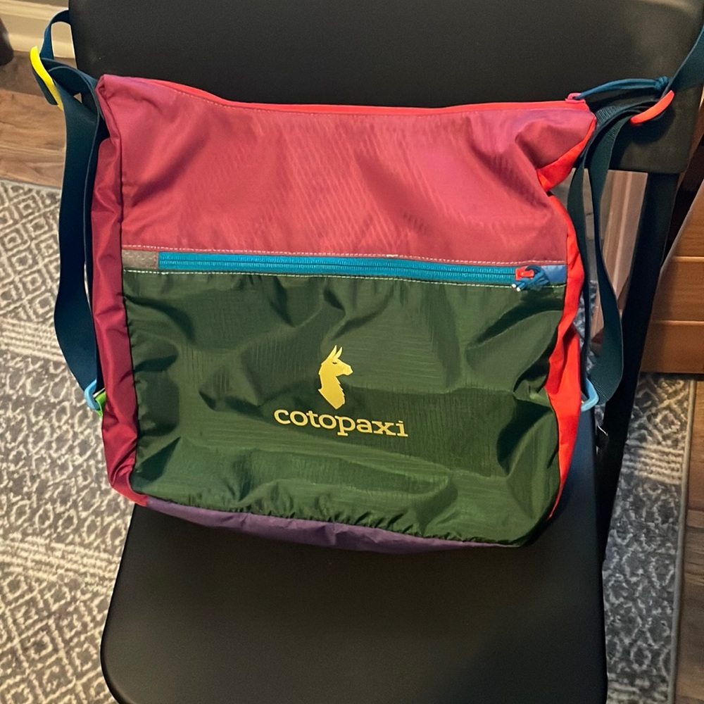 Cotopaxi small messenger bag